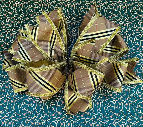 Stylish Plaid Bow